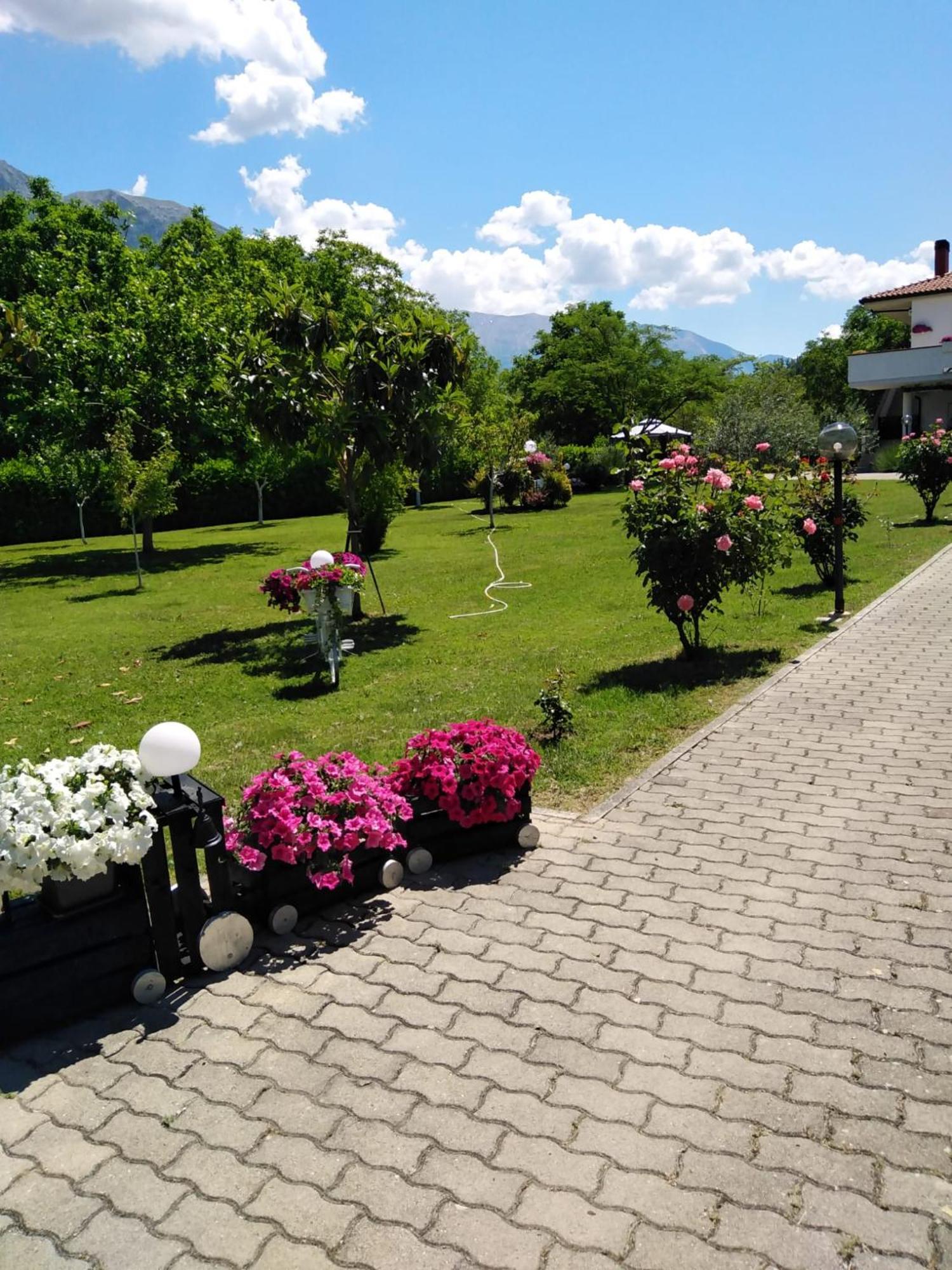 Вілла Parco Delle Rose Сульмона Екстер'єр фото