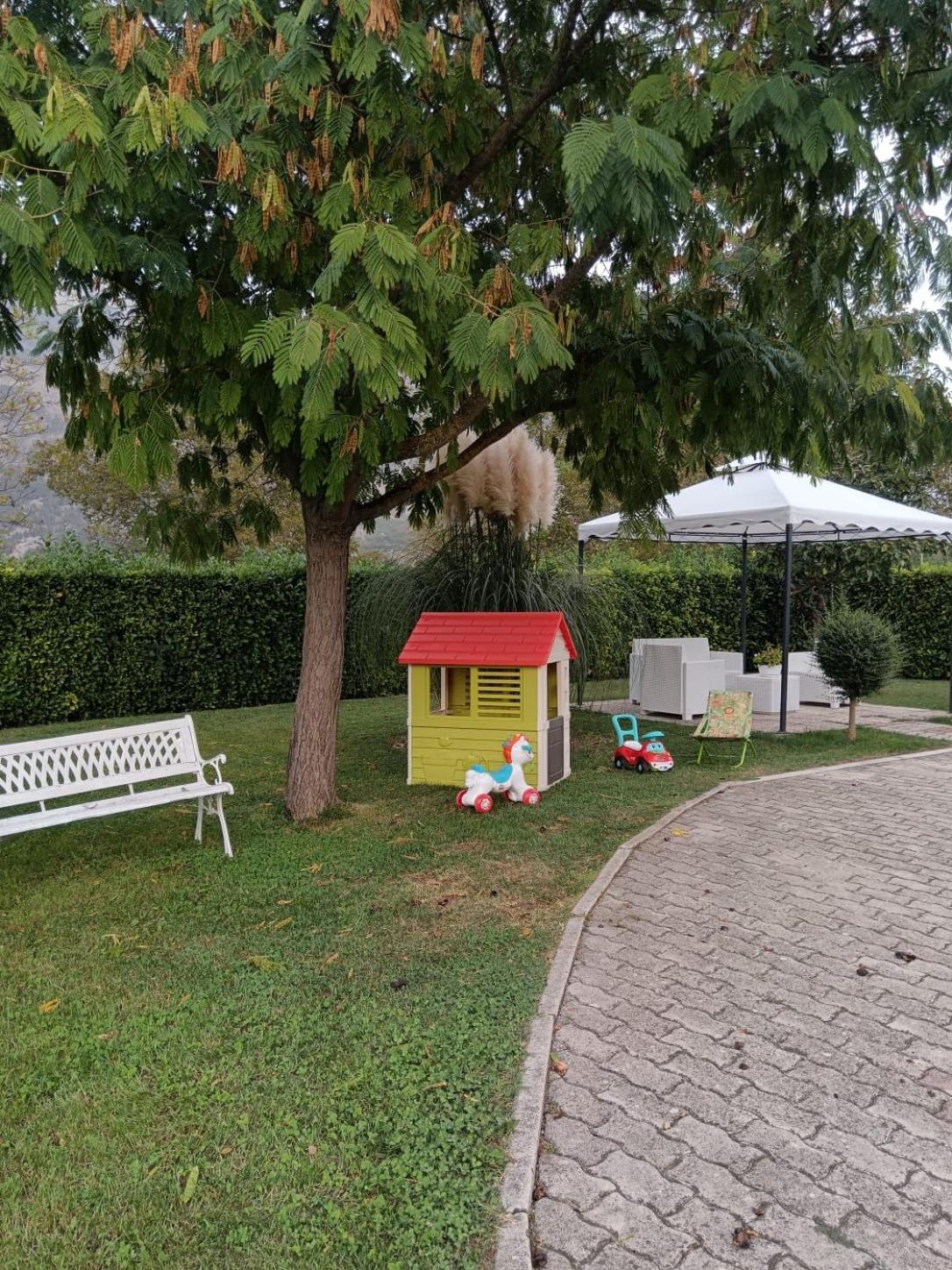 Вілла Parco Delle Rose Сульмона Екстер'єр фото